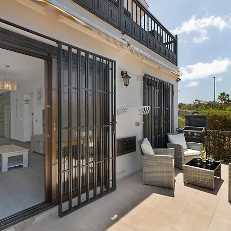 Adelfa Golf Apartman